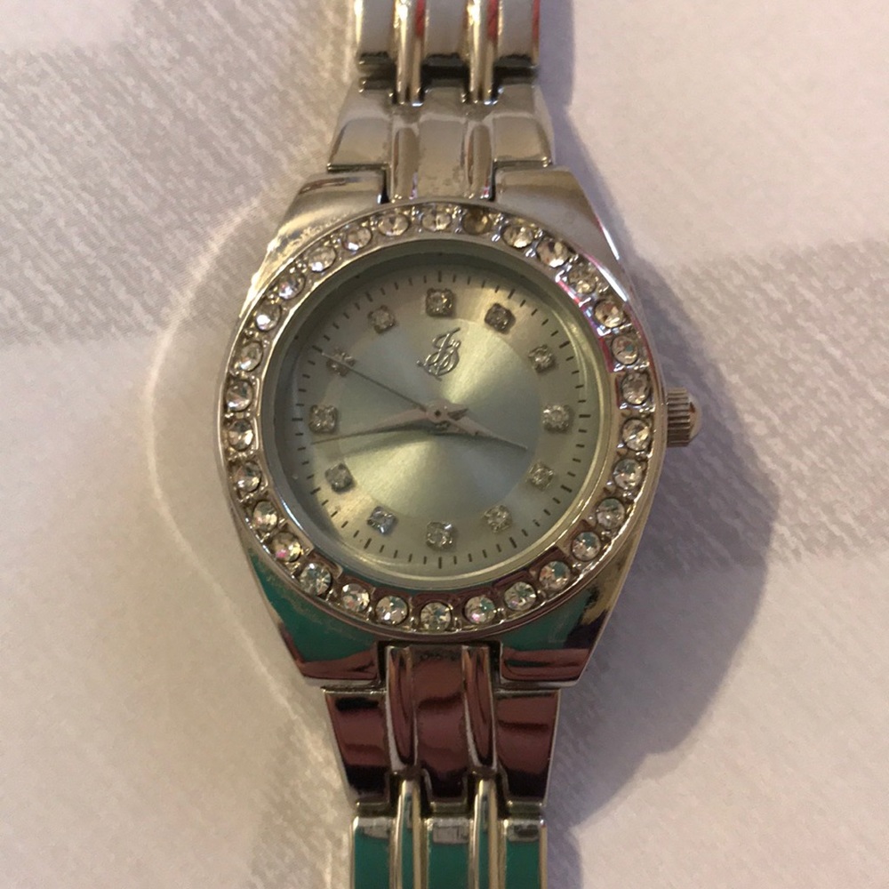 Silver Watch - Picture 2 of 2